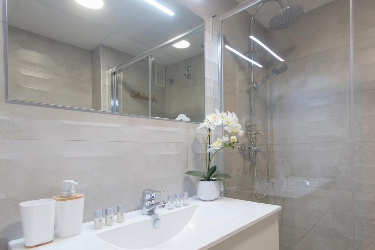 Apartamento Santuario De La Victoria Malaga Exterior photo